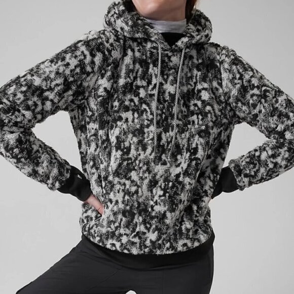 ATHLETA Tugga Sherpa Hoodie Glacial Black Size‎ XL Drawstring pockets comfy Fall - Picture 1 of 13